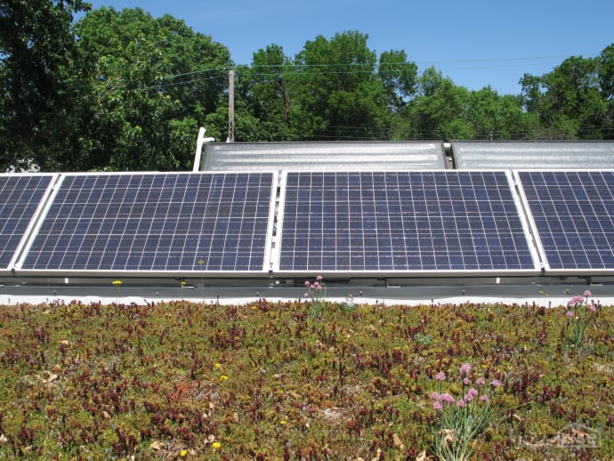 EcoDEEP Haus solar panels