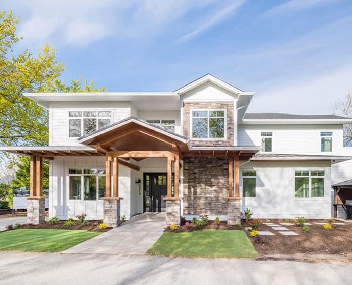 Stone Siding and Stone Veneer Siding: Pros and Cons