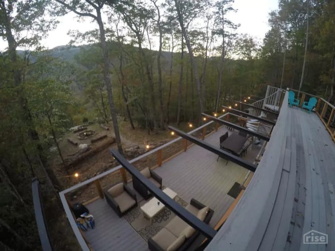 appalachian container cabin rooftop view