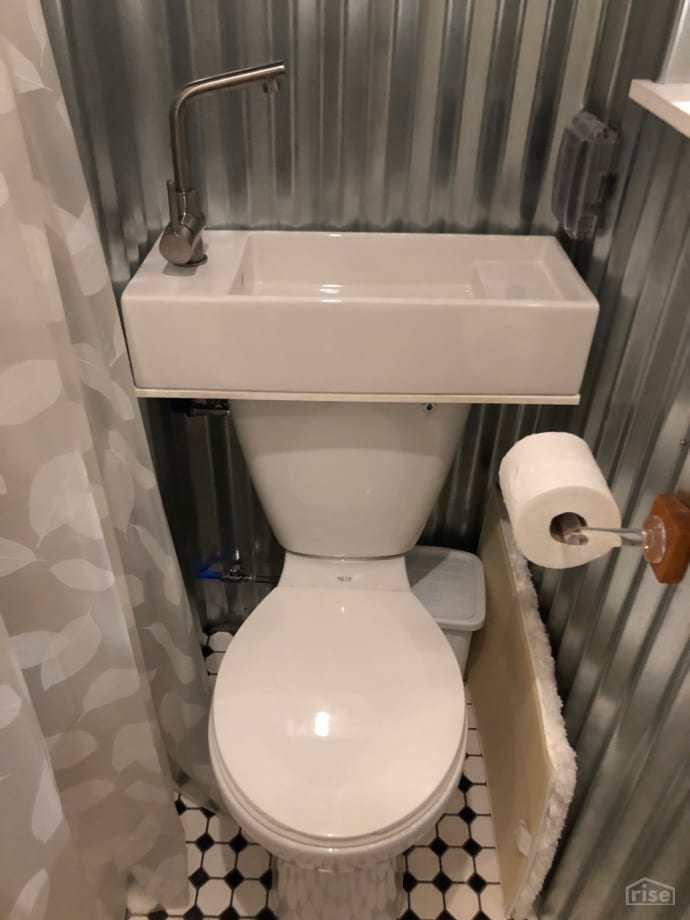 greenbuild 2018 toilet tank sink