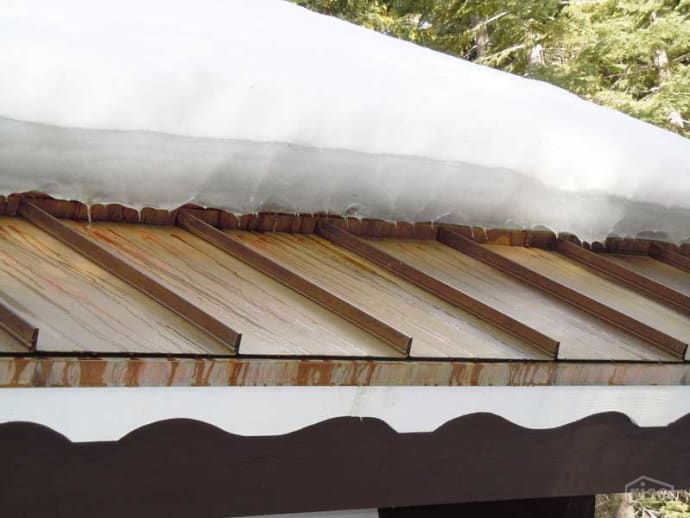 snow metal roof