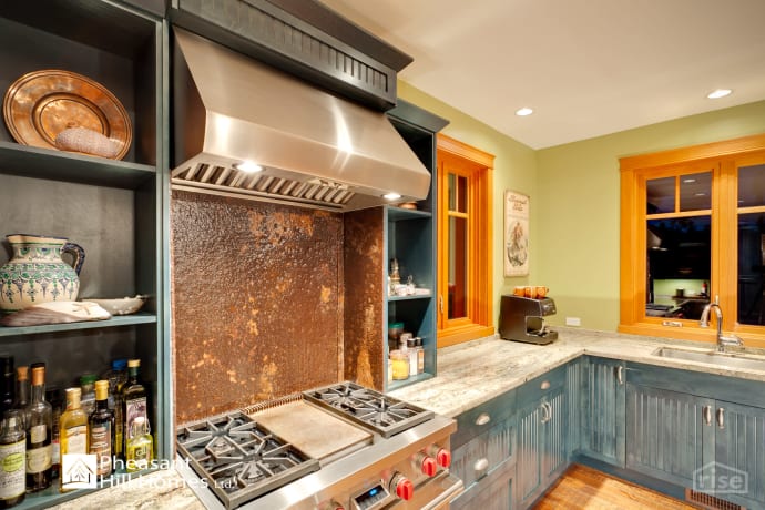 pheasant hill homes kitchen
