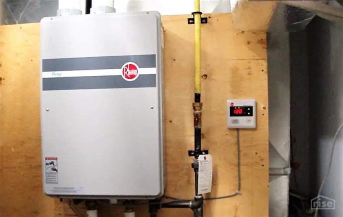 tankless water heater powered by gas