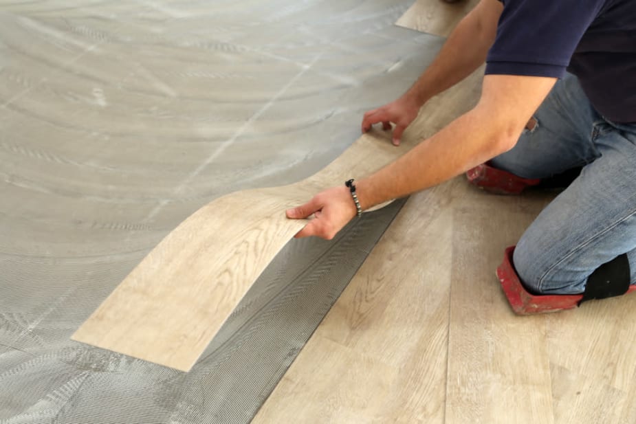Vinyl Flooring The Ultimate Guide, How To Install Vinyl Sheet Flooring With Glue