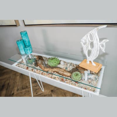 Blooming table store for succulents