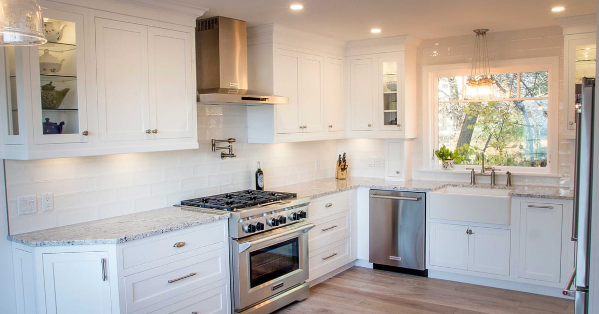 Curated visual reference: Picture Idea: Bright Kitchen Renovation With Low Flow Kitchen Faucet By Home