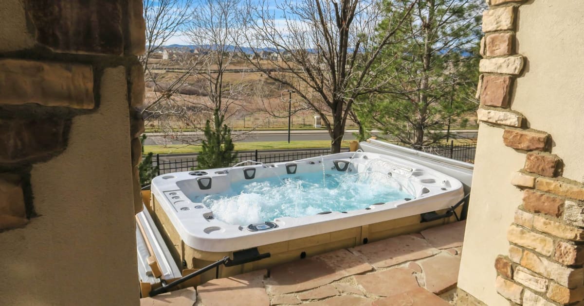 Rise Full Foam Hot Tub with Full Foam Hot Tub by PoolBoy Inc