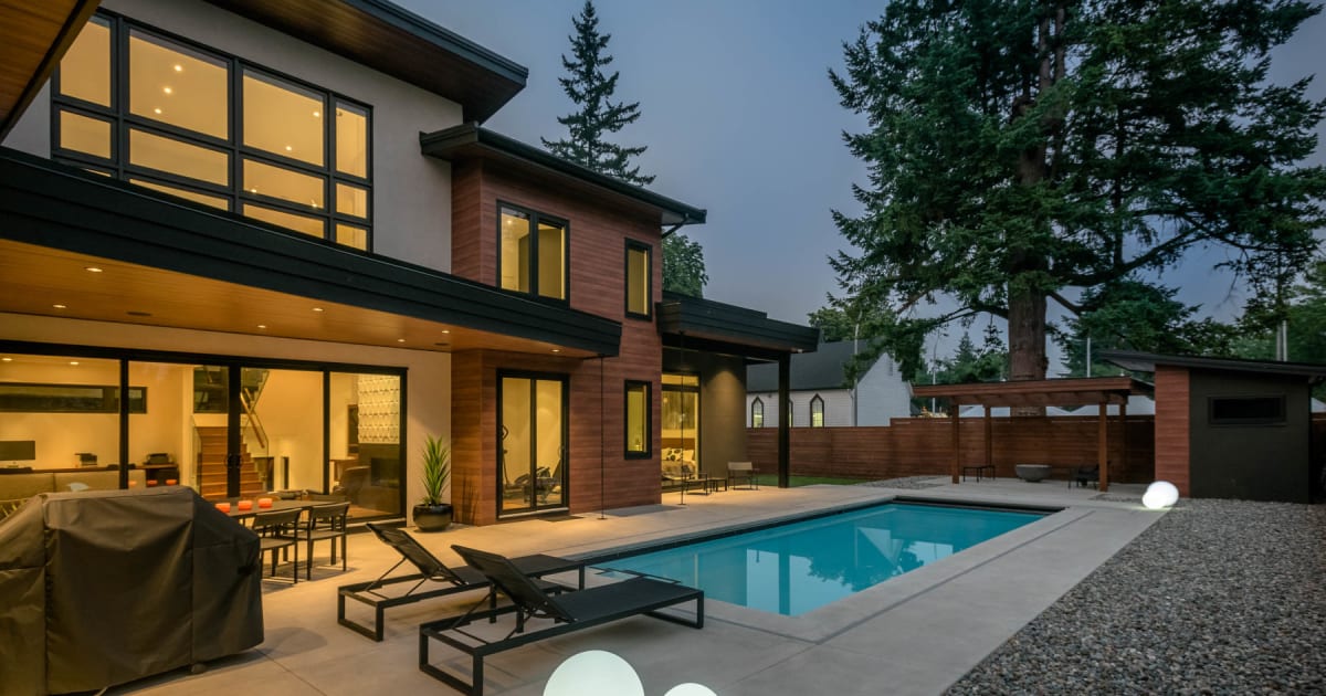 Rise Fort Langley Modern Blend Pool with Variable Speed Pool Pump